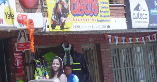 HCR ACCESORIOS PARA MOTOS HCR ACCESORIOS PARA MOTOS